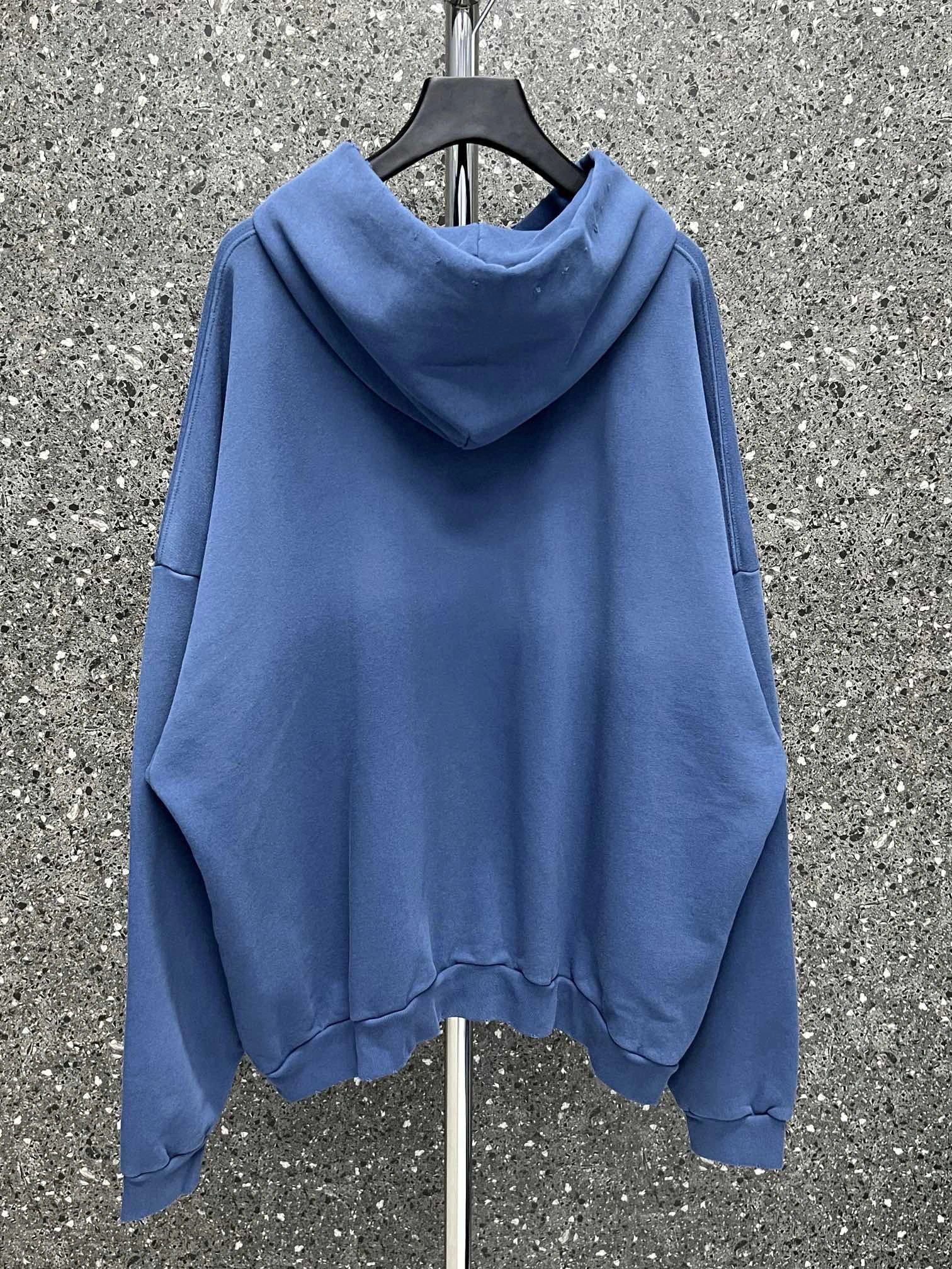 &wg.luxury-oversized item:C-F000J0238